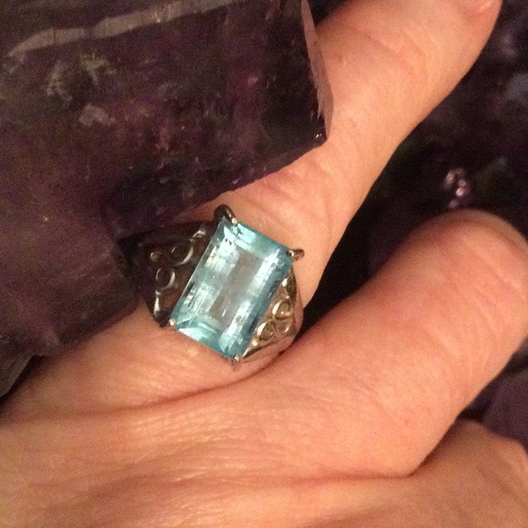 Rare Genuine Aquamarine Ring - Picture 13 of 14